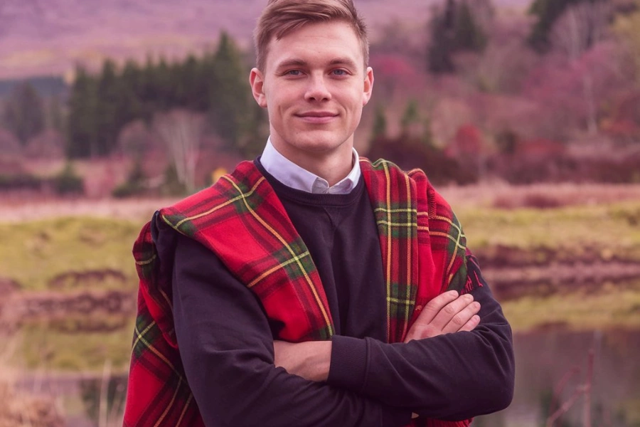 fly plaid	