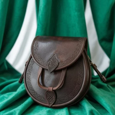 Celtic Crest – Embossed Leather Sporran