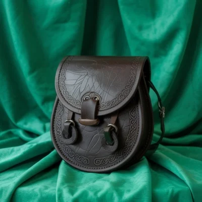 Celtic Shadow – Embossed Leather Day Sporran