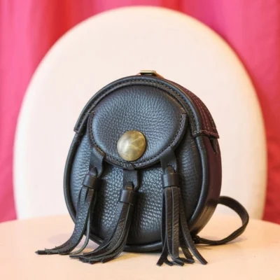 Classic Clan Leather Sporran – Brass Button & Fringe Edition