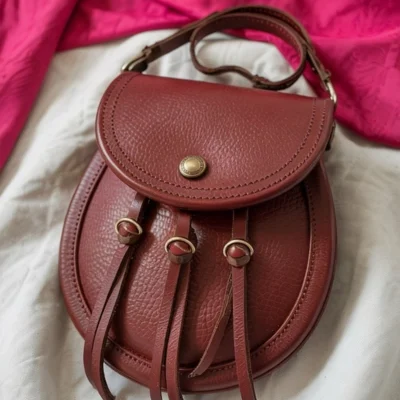 Three slim leather tassels Sporran with Brass Rings